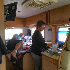 IMG-044
