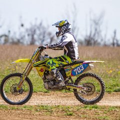 IMG-042