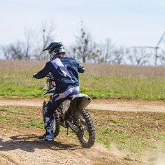 IMG-046