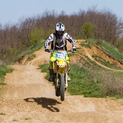 IMG-047