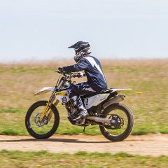 IMG-054