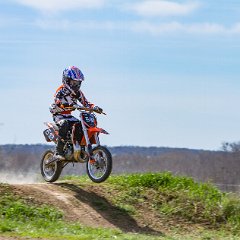 IMG-076