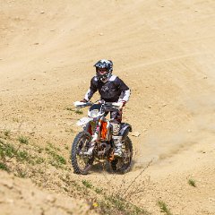 IMG-104